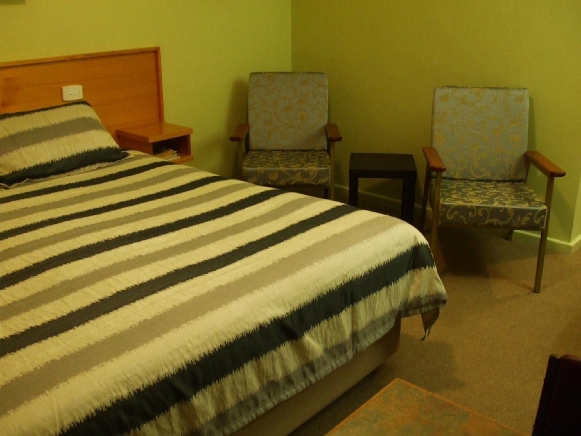 Anna Bella Motel غلين اينيس الغرفة الصورة